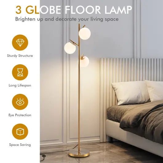 3-globe vloerlamp met voetschakelaar en lampbases-golden