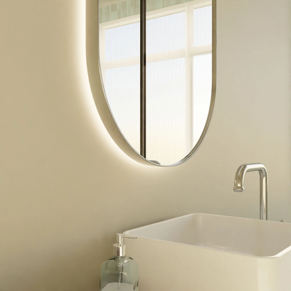Ovale zilveren spiegel met drukknop LED-licht